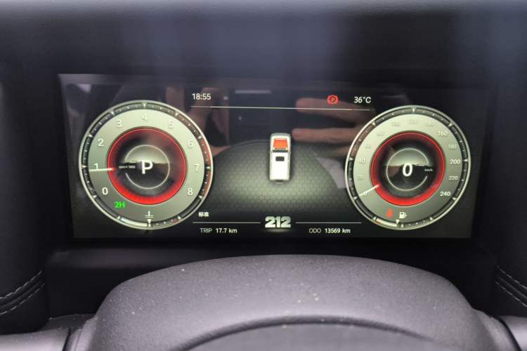 Used 212 T01 2025 Model 2.0T Inspector Instrument Cluster