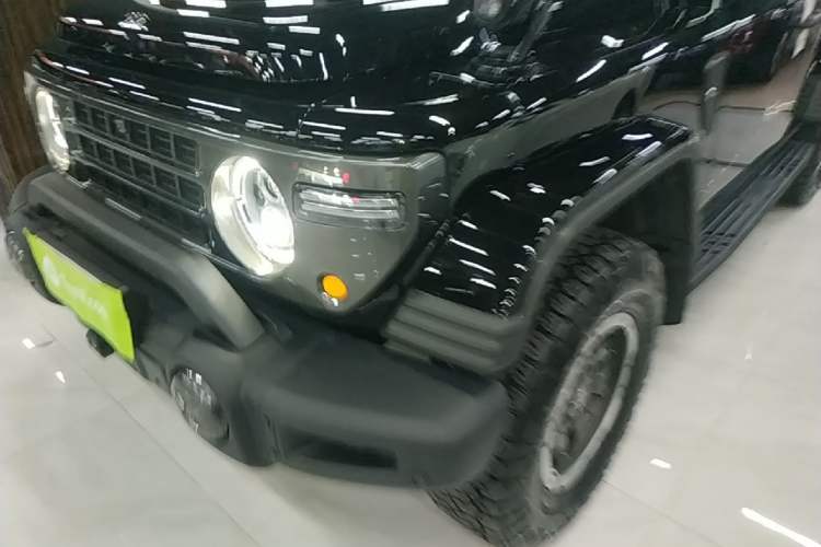 Used 212 T01 2025 2.0T Changfeng Left Front Headlight