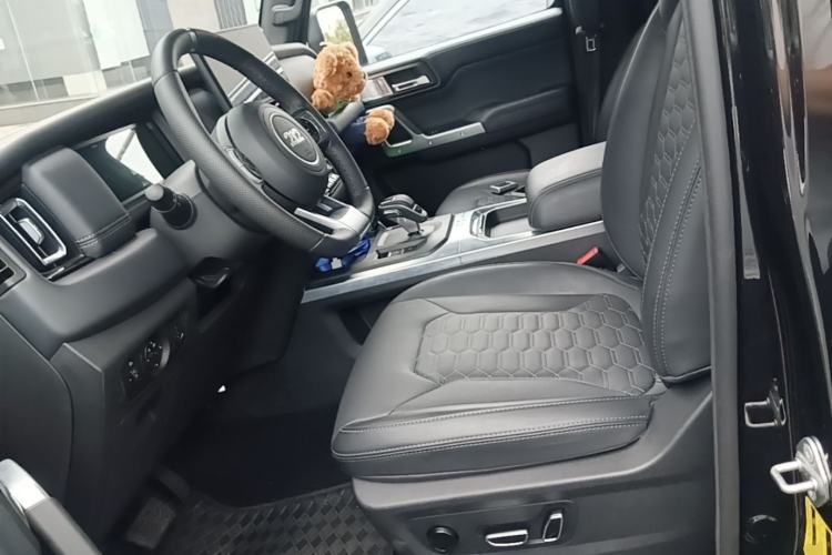 Used 212 T01 2025 Model 2.0T Diesel Left Front Seat