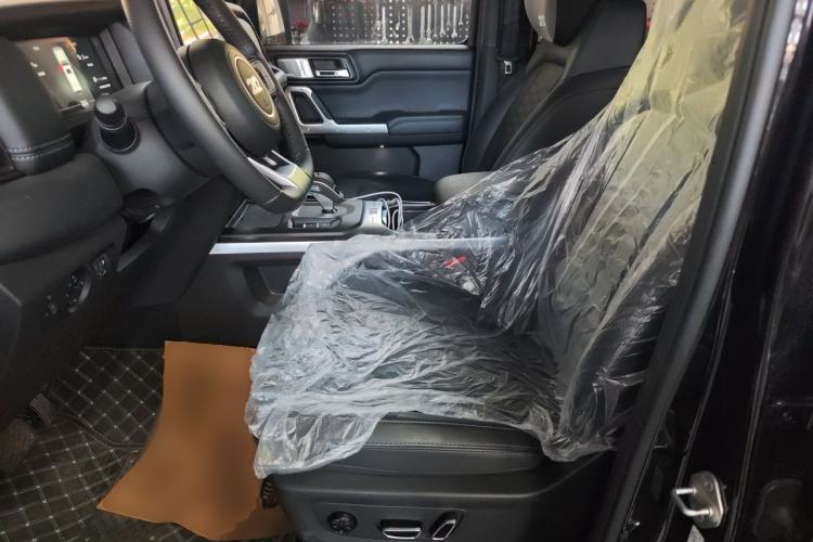 Used 212 T01 2025 Model 2.0T Diesel Left Front Seat