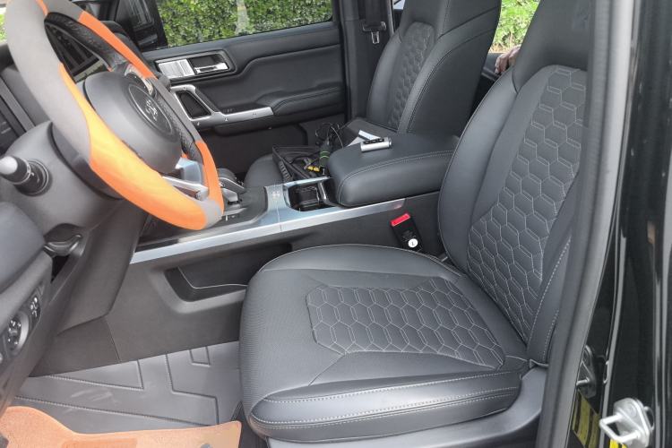 Used 212 T01 2025 2.0T Changfeng Left Front Seat