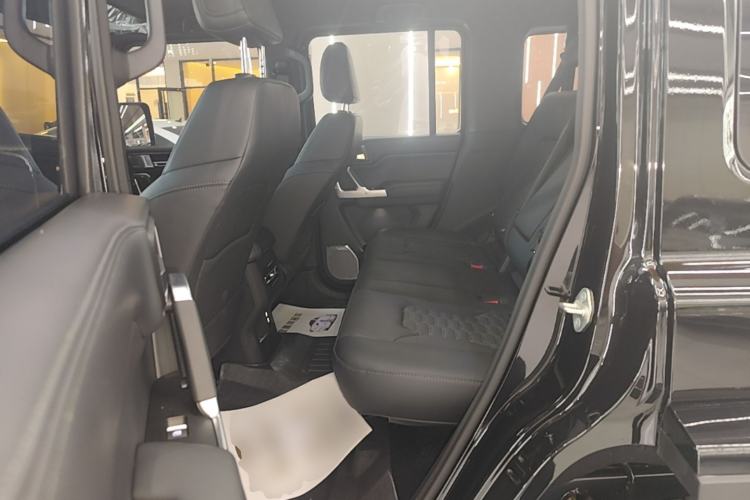 Used 212 T01 2025 2.0T Changfeng Left Rear Seat