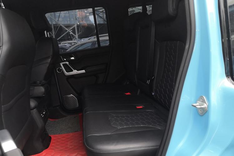 Used 212 T01 2025 2.0T Changfeng Left Rear Seat