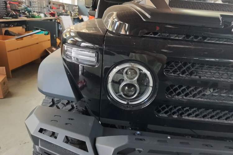 Used 212 T01 2025 Model 2.0T Diesel Right Front Headlight