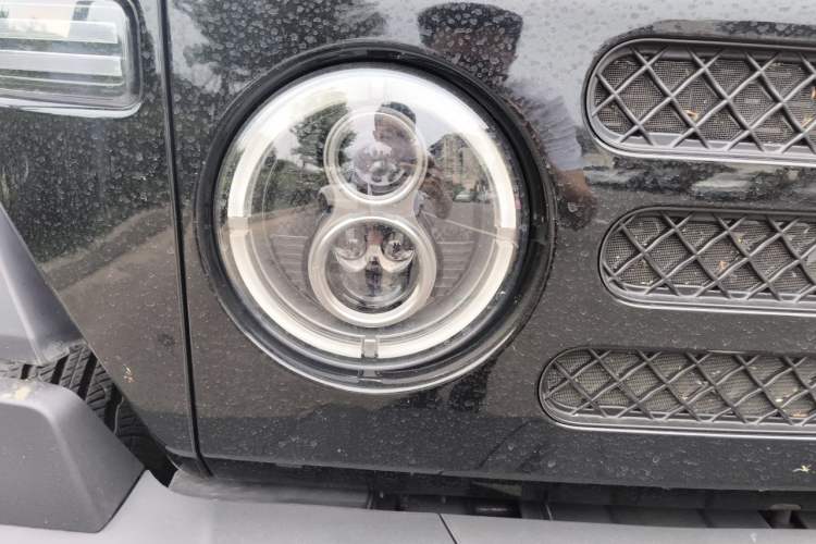 Used 212 T01 2025 Model 2.0T Inspector Right Front Headlight