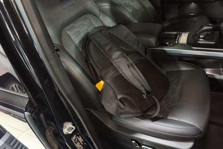 Used 212 T01 2025 2.0T Changfeng Right Front Seat