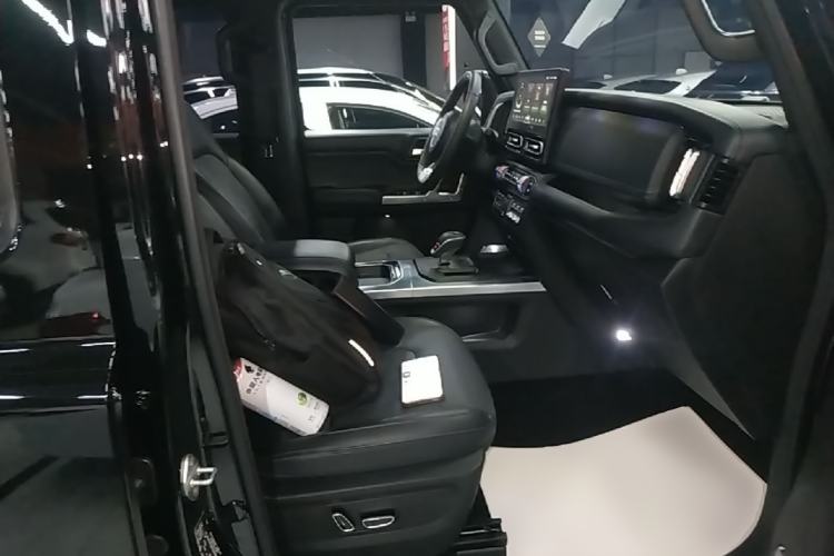 Used 212 T01 2025 2.0T Changfeng Right Front Seat