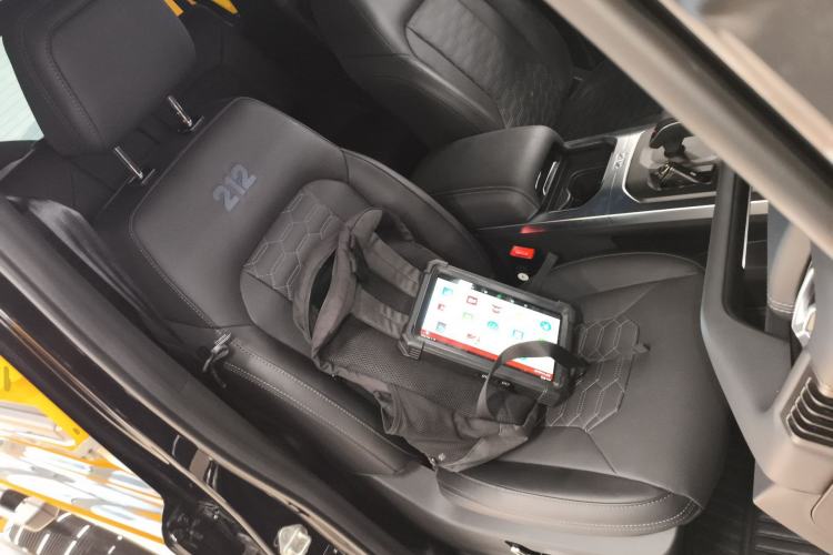 Used 212 T01 2025 2.0T Changfeng Right Front Seat
