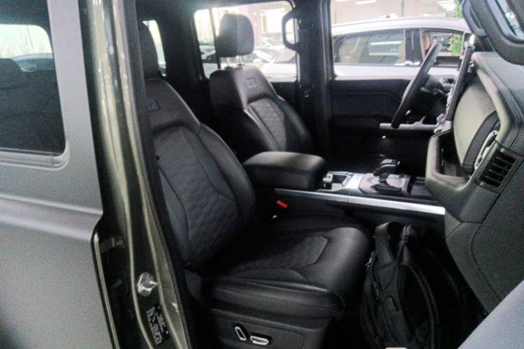 Used 212 T01 2025 2.0T Changfeng Right Front Seat