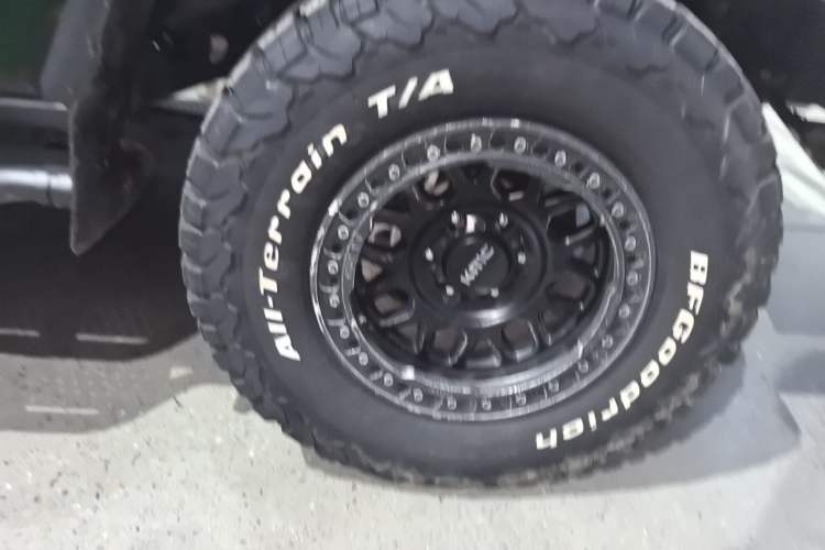 Used 212 T01 2025 2.0T Changfeng Right Front Wheel Hub