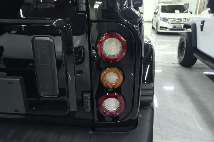 Used 212 T01 2025 2.0T Changfeng Right Rear Taillight