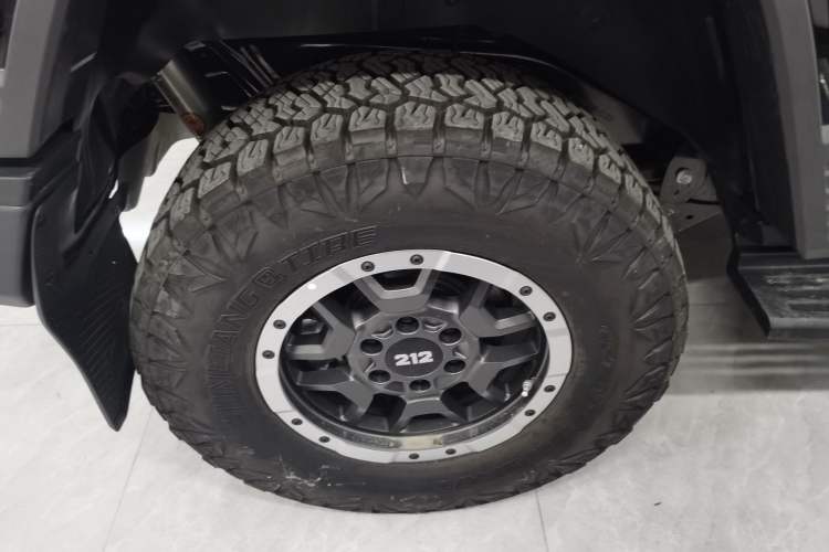 Used 212 T01 2025 2.0T Changfeng Right Rear Wheel Hub