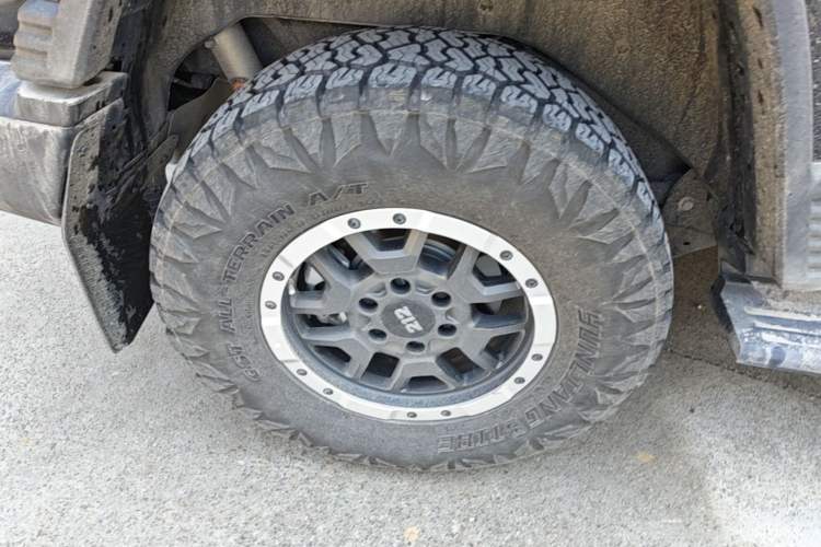 Used 212 T01 2025 2.0T Changfeng Right Rear Wheel Hub