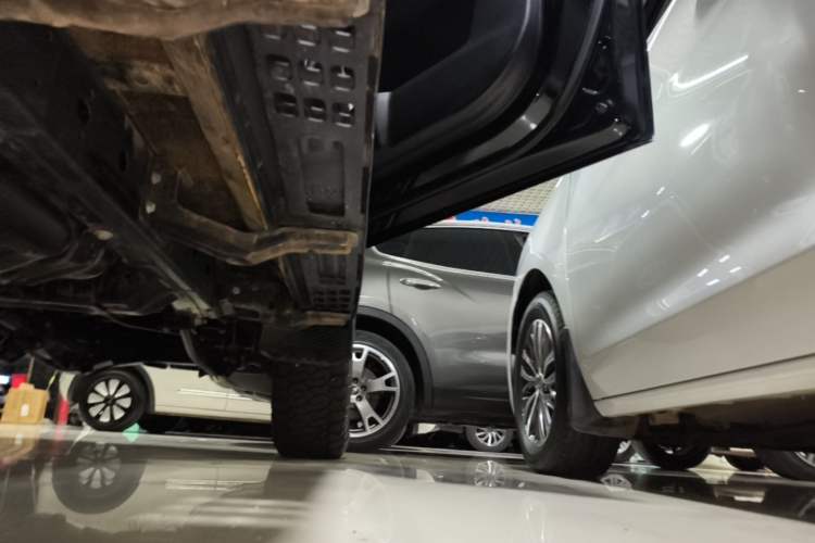 Used 212 T01 2025 2.0T Changfeng Right Side Sill