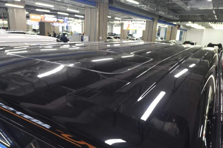 Used 212 T01 2025 2.0T Changfeng Roof