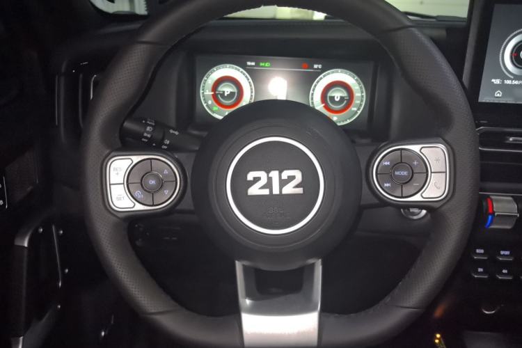 Used 212 T01 2025 2.0T Changfeng Steering Wheel