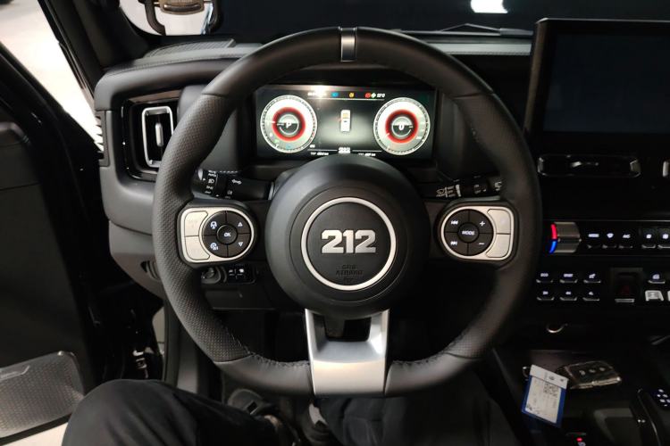 Used 212 T01 2025 2.0T Changfeng Steering Wheel