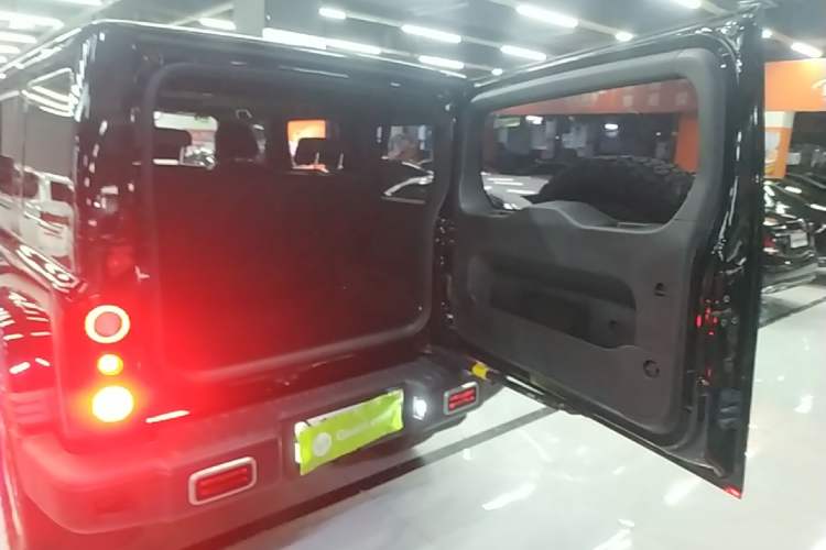Used 212 T01 2025 2.0T Changfeng Trunk