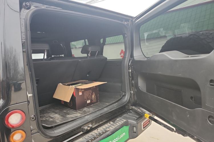 Used 212 T01 2025 2.0T Changfeng Trunk