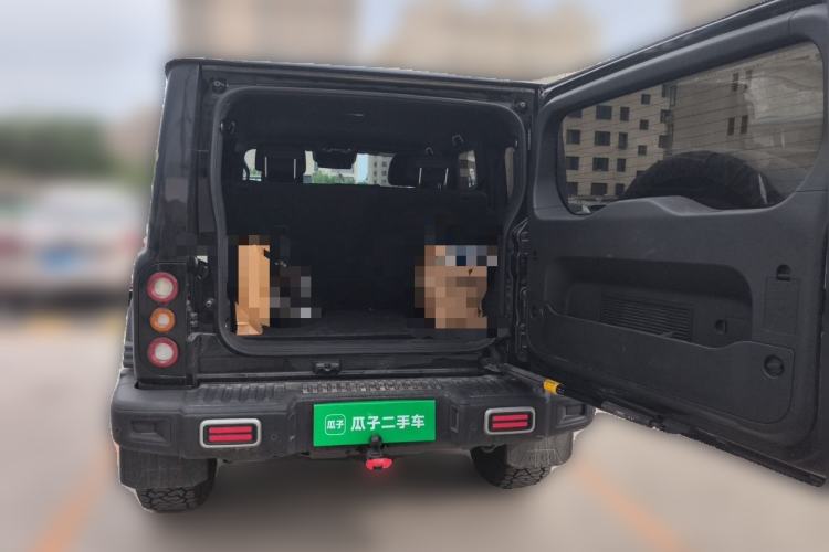 Used 212 T01 2025 2.0T Changfeng Trunk