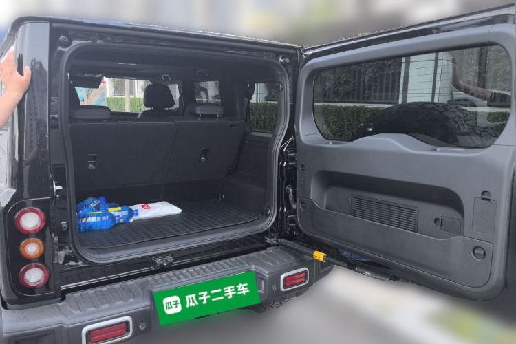 Used 212 T01 2025 2.0T Changfeng Trunk