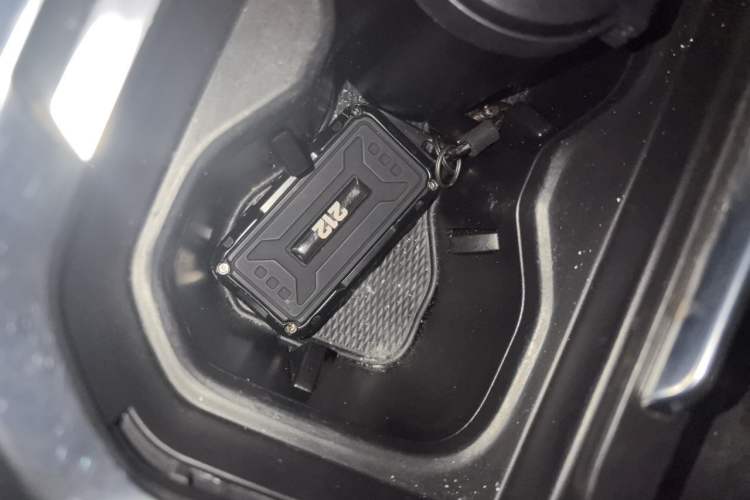 Used 212 T01 2025 2.0T Changfeng Vehicle Key