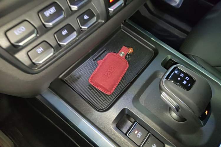 Used 212 T01 2025 2.0T Changfeng Vehicle Key