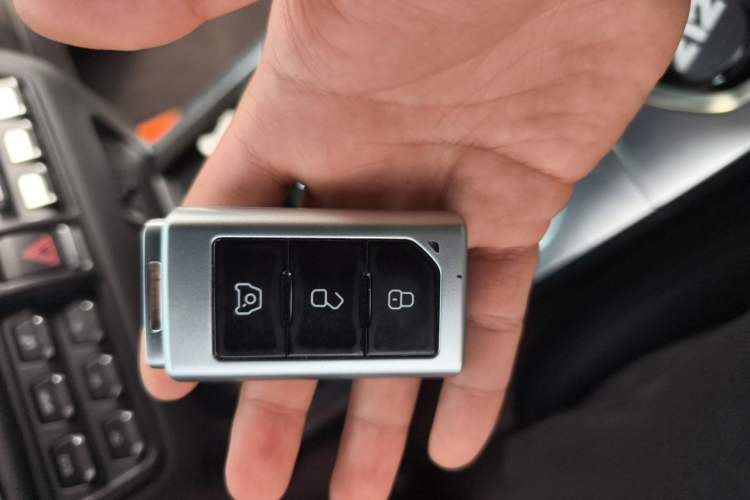 Used 212 T01 2025 2.0T Changfeng Vehicle Key