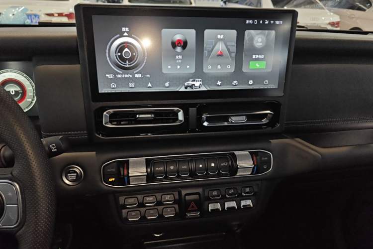 Used 212 T01 2025 2.0T Changfeng Audio And AC Panel