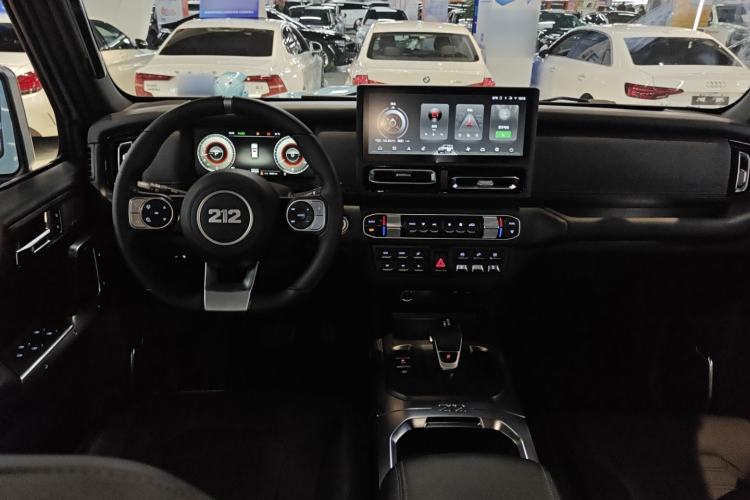 Used 212 T01 2025 2.0T Changfeng Center Console