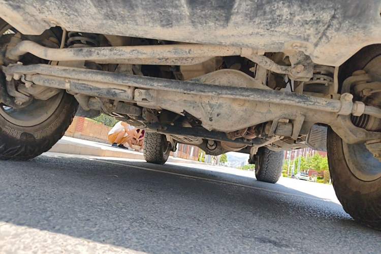 Used 212 T01 2025 2.0T Changfeng Chassis Front