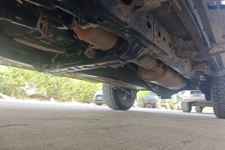 Used 212 T01 2025 2.0T Changfeng Chassis Front Left
