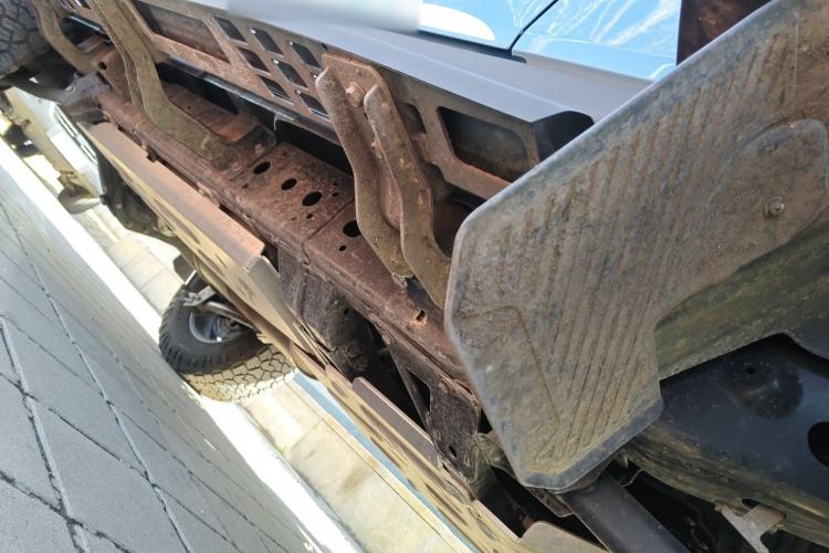 Used 212 T01 2025 2.0T Changfeng Chassis Front Right