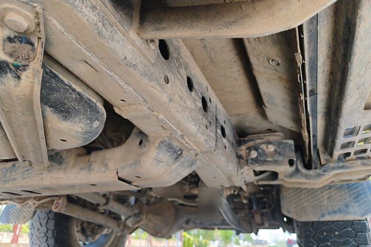 Used 212 T01 2025 2.0T Changfeng Chassis Front Right
