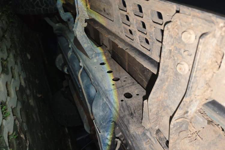 Used 212 T01 2025 2.0T Changfeng Chassis Front Right