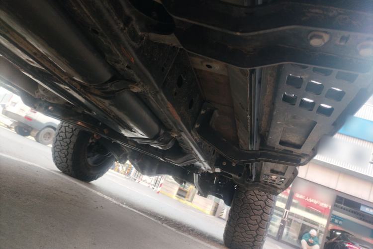 Used 212 T01 2025 2.0T Changfeng Chassis Rear Right
