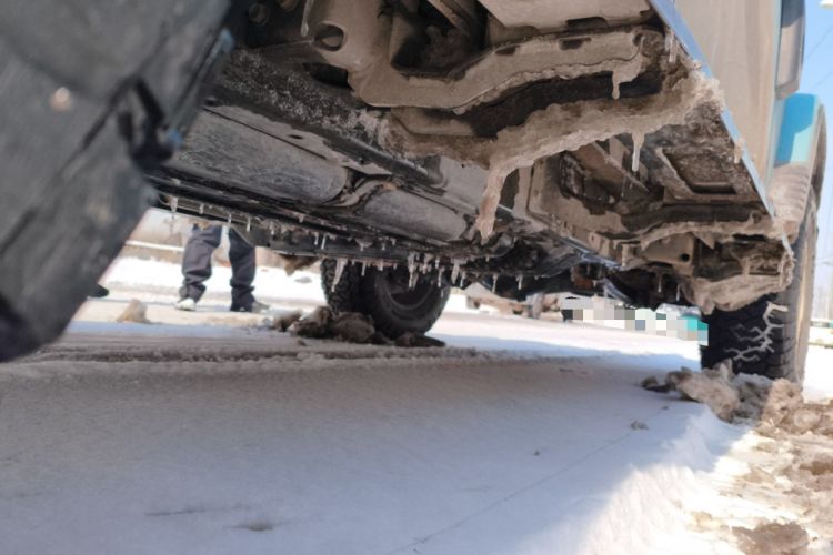Used 212 T01 2025 2.0T Changfeng Chassis Rear Right