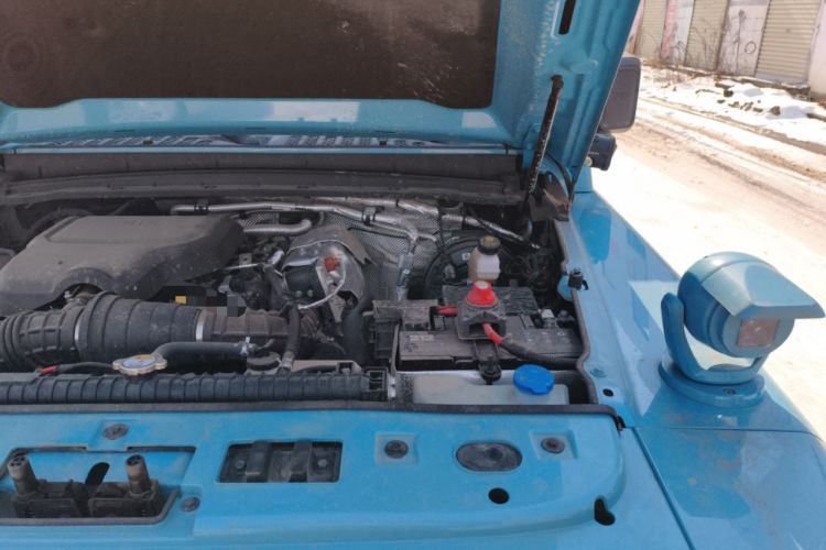 Used 212 T01 2025 2.0T Changfeng Engine Bay Left