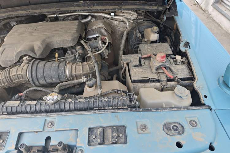 Used 212 T01 2025 2.0T Changfeng Engine Bay Left