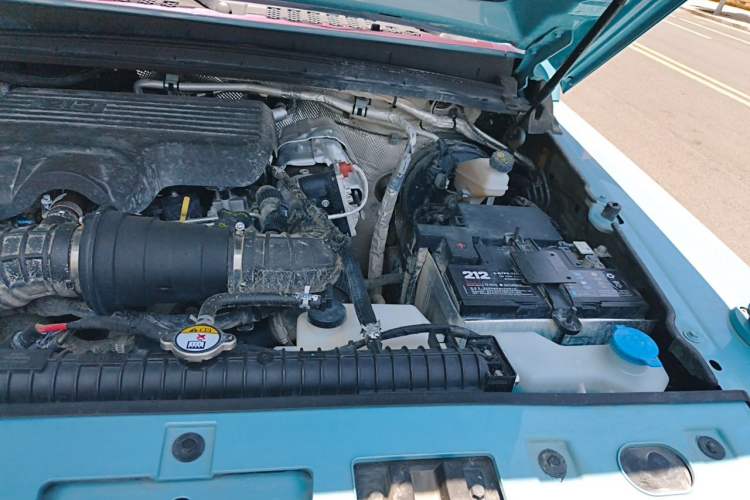Used 212 T01 2025 2.0T Changfeng Engine Bay Left