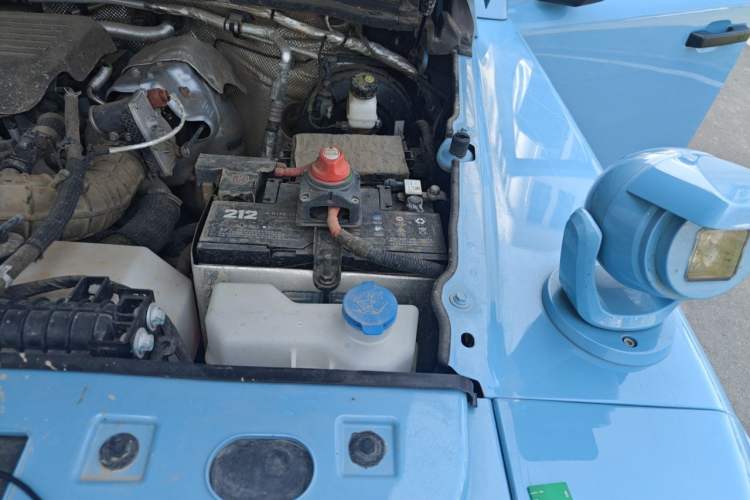 Used 212 T01 2025 2.0T Changfeng Engine Bay Left