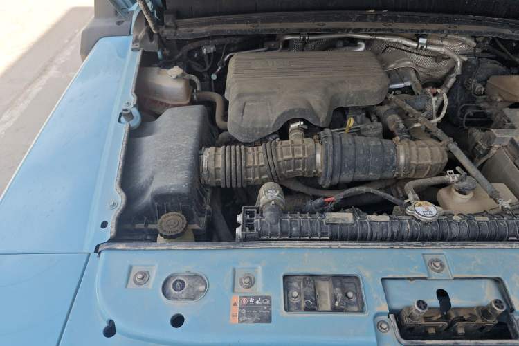 Used 212 T01 2025 2.0T Changfeng Engine Bay Right