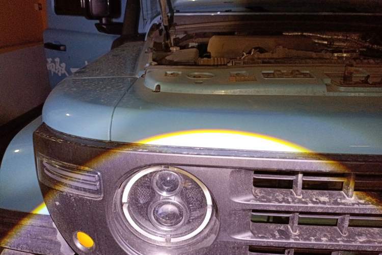 Used 212 T01 2025 2.0T Changfeng Engine Bay Right