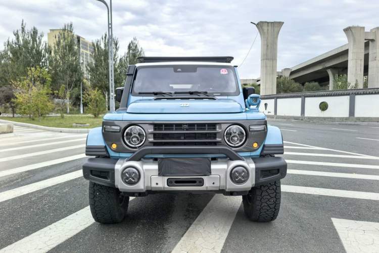 Used 212 T01 2025 2.0T Changfeng Engine Bay