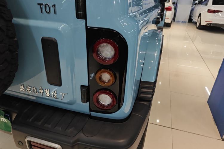 Used 212 T01 2025 2.0T Changfeng Exterior 3