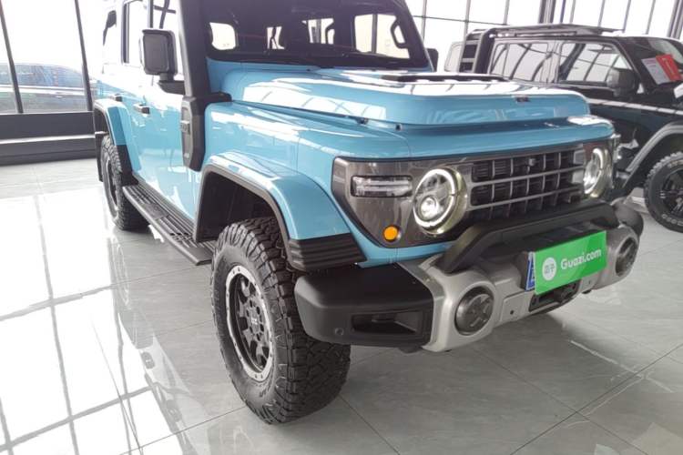 Used 212 T01 2025 2.0T Changfeng Front Right 45 Deg