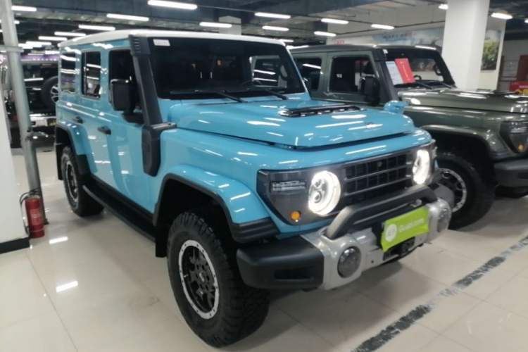 Used 212 T01 2025 2.0T Changfeng Front Right 45 Deg