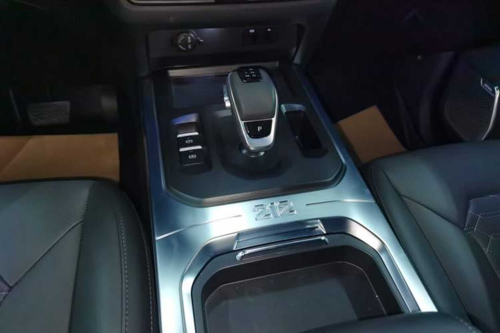 Used 212 T01 2025 2.0T Changfeng Gear Lever