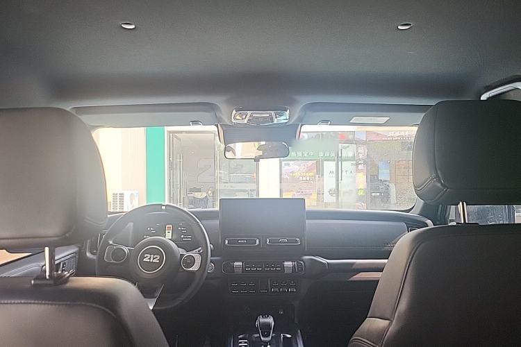 Used 212 T01 2025 2.0T Changfeng Headliner