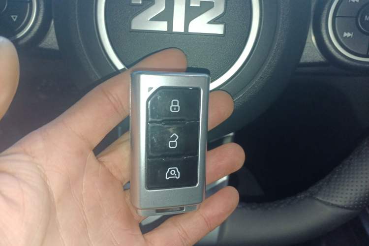 Used 212 T01 2025 2.0T Changfeng Interior 1